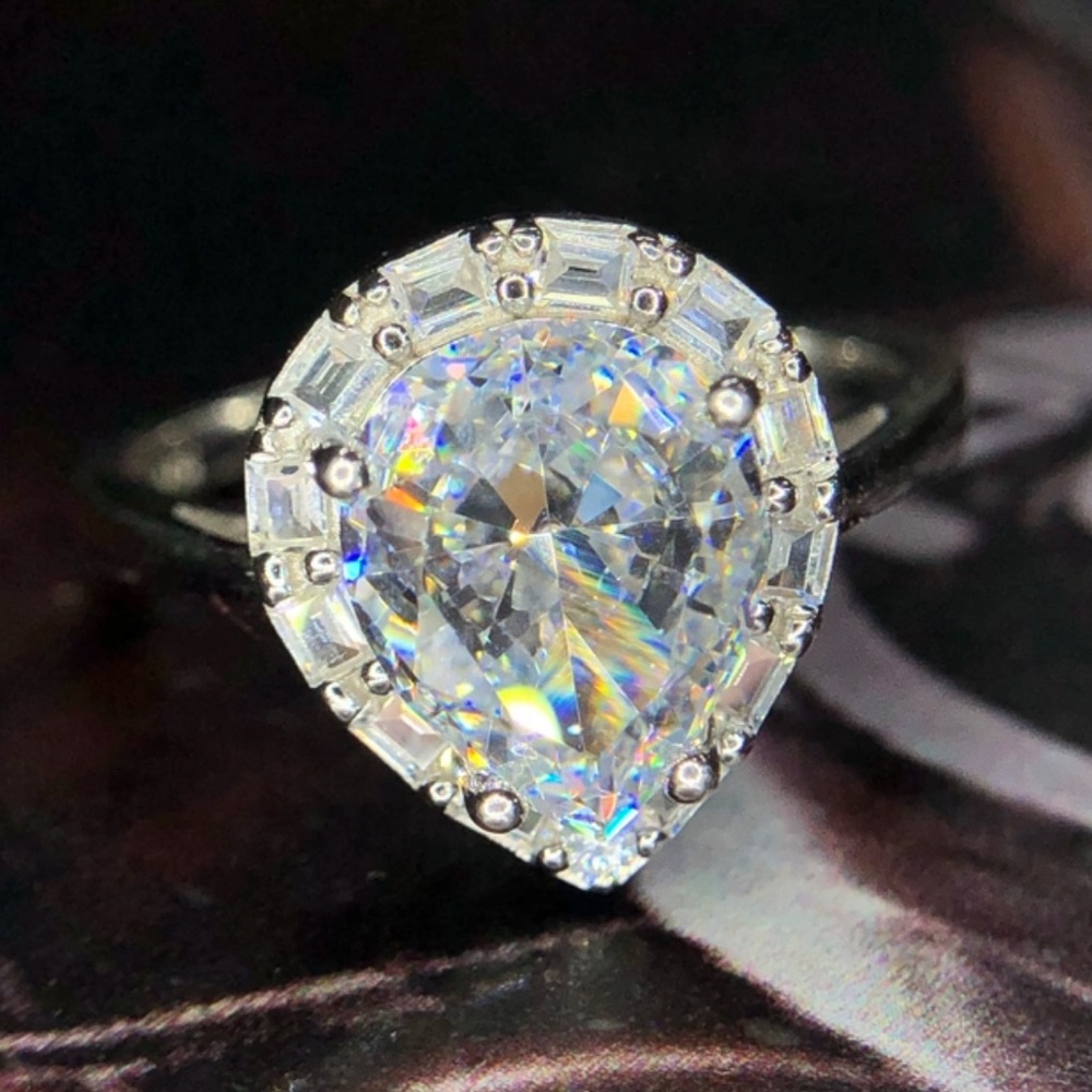 21.80 CTW Sparkling Cubic Zirconia Silver Ring – Pear Halo Design, Size 8